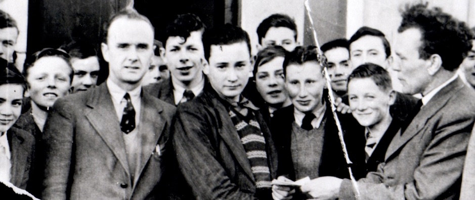 0035 : Pat was very proud in 1953 when John Delee was awarded 1st prize in Ireland for woodwork, with him are fellow students, woodwork teacher Mr. Pat Twomey and Principal Mr. Eamon O' Connell.